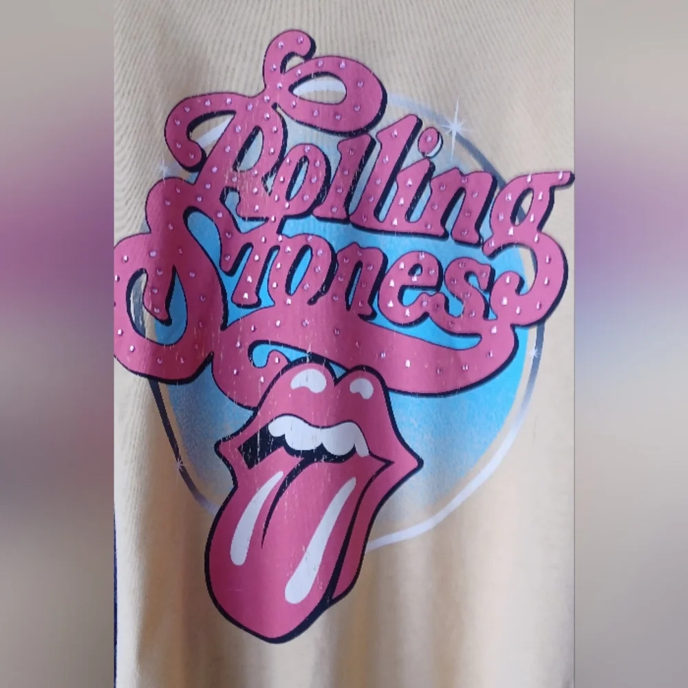 Upcycled Time and Tru Rolling Stones Purple Graphic Tee Top - Picture 7 of 8